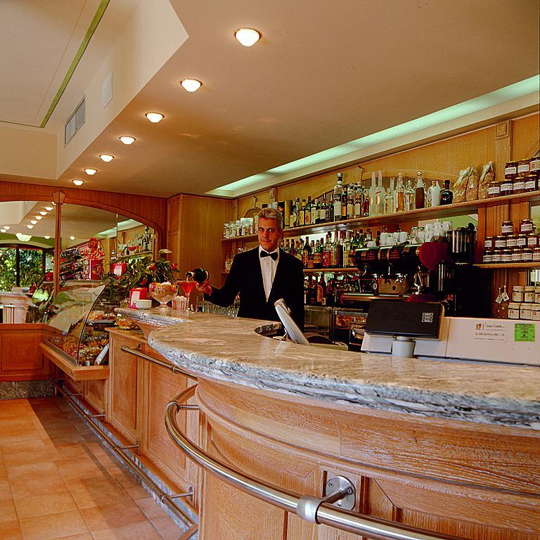 Hotel Ristorante La Lanterna Castelnuovo di Garfagnana Ngoại thất bức ảnh