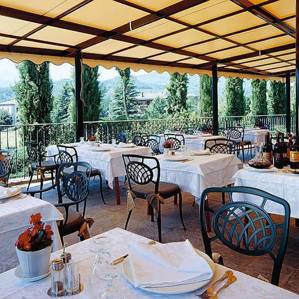 Hotel Ristorante La Lanterna Castelnuovo di Garfagnana Ngoại thất bức ảnh